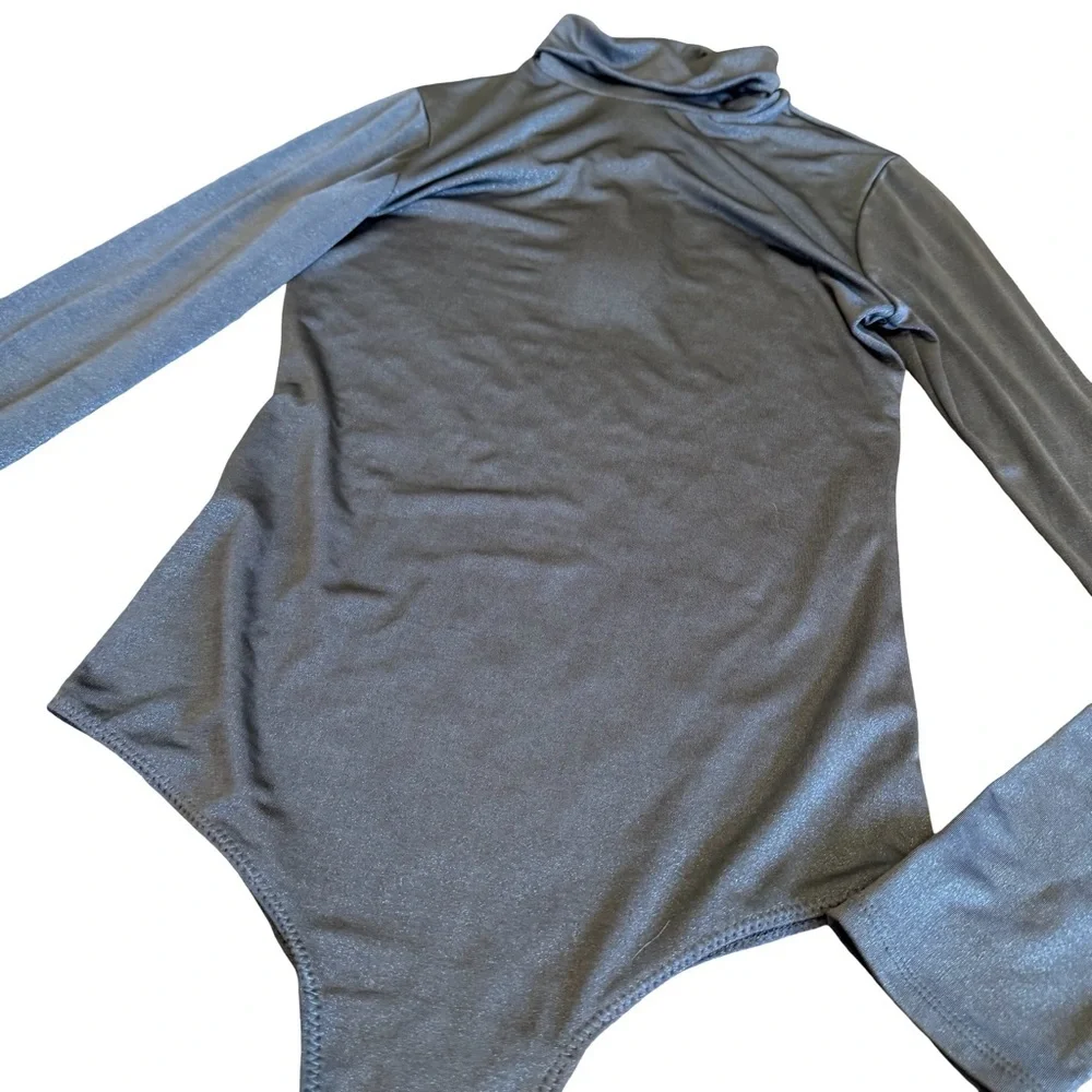 BCBGMaxAzria Turtleneck Bodysuit Shimmer Stretch Grey Long Sleeve Stretch XS NWT - Picture 7 of 15